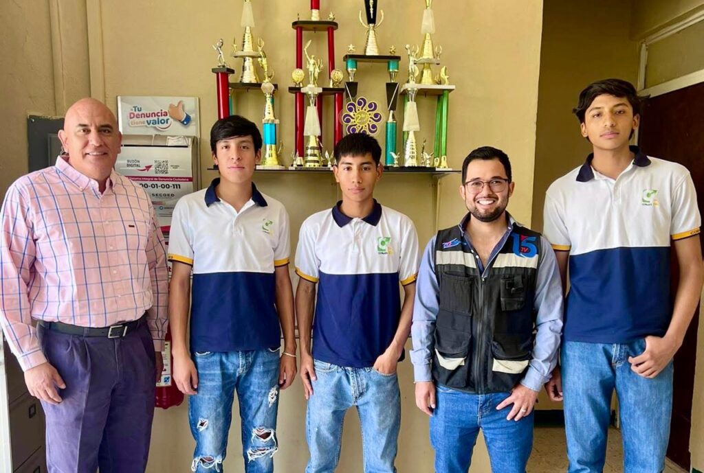 Estudiantes y padres agradecen a COBAED y UJED por becas deportivas que transforman vidas