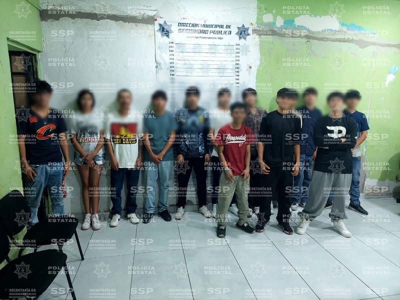 Urgente llamado a padres y sociedad tras detención de jóvenes drogándose en vía pública en Santiago
