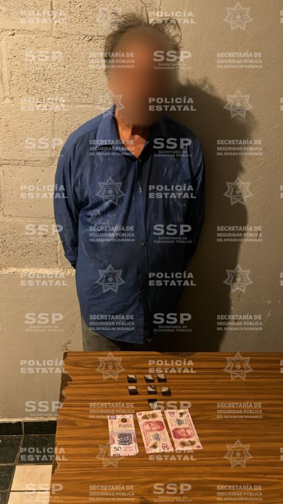 Abuelo y tres jóvenes arrestados con sustancias
