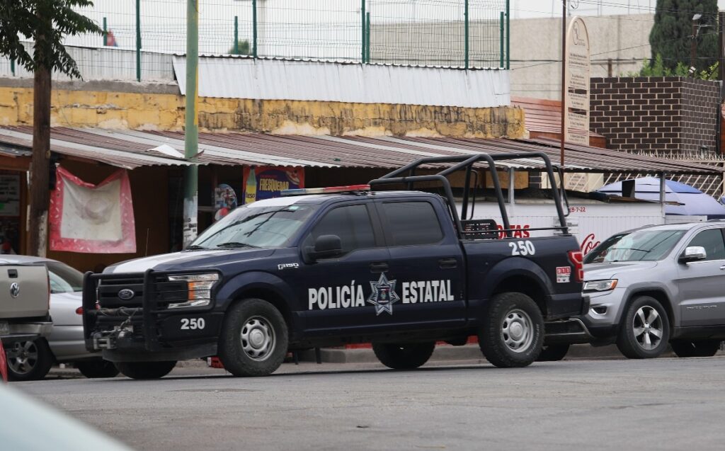 Conductor de taxi rosa robó pertenencias a una pasajera