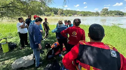 Jovencitos hallaron cadáver que flotaba en la represa