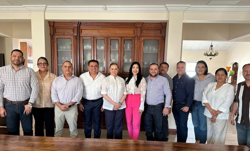 PRI listo para impulsar crecimiento de Parral: Arturo Medina tras reunión con Chela Ortíz