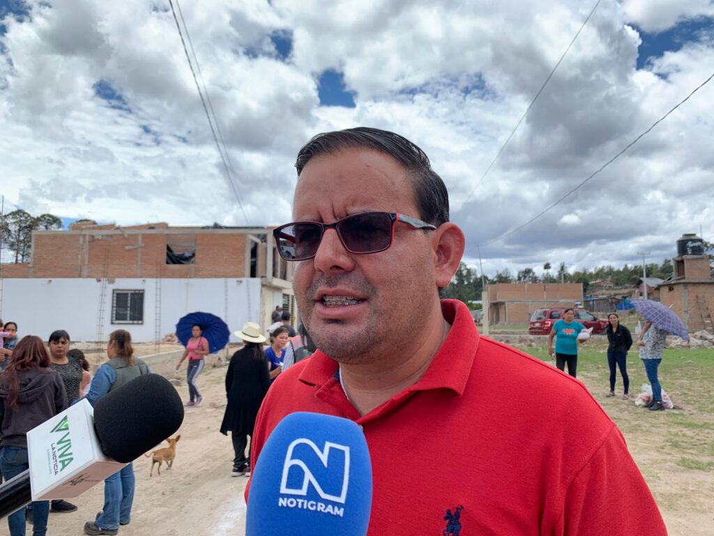 Atienden alumbrado público en comunidades rurales