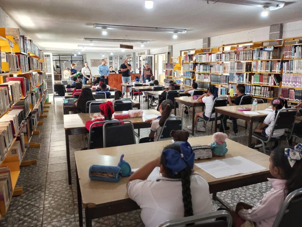 Seguridad Pública y autoridades municipales fomentan la lectura en la niñez de Guadalupe Victoria