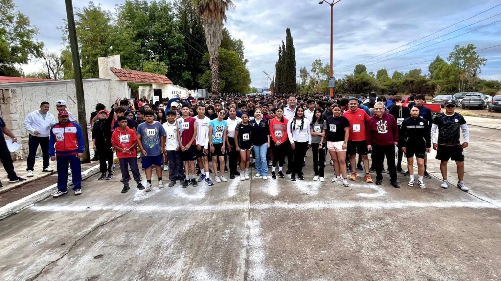 Éxito rotundo en la Carrera 3K por la Paz organizada por la Secundaria Técnica 8