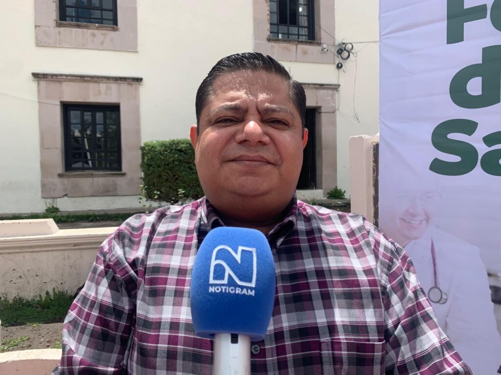 Feria de la salud en plaza de El Salto