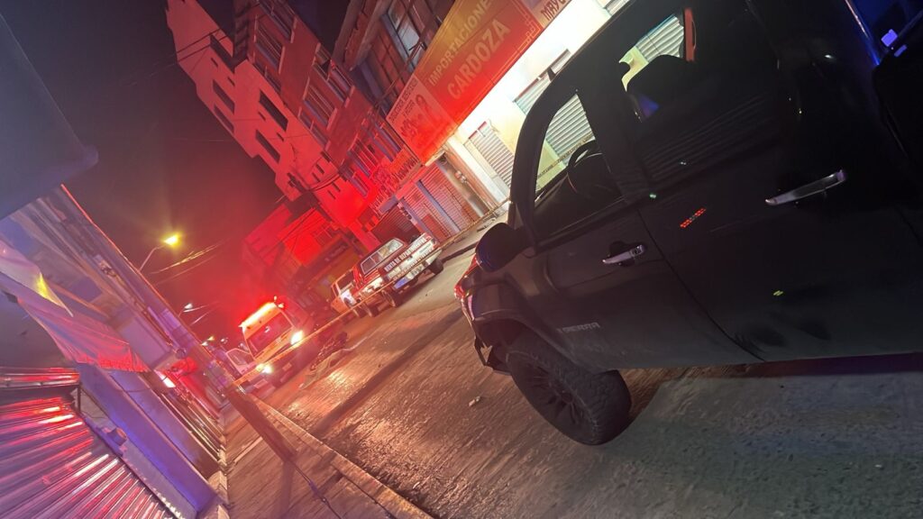 Fatal choque entre moto y camioneta en El Salto