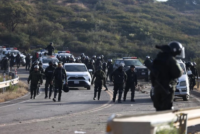Policía muere en enfrentamientos con seguidores de Evo Morales