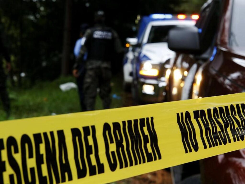 Mujer apuñala a su esposo en la ducha tras encontrarle mensajes con su amante