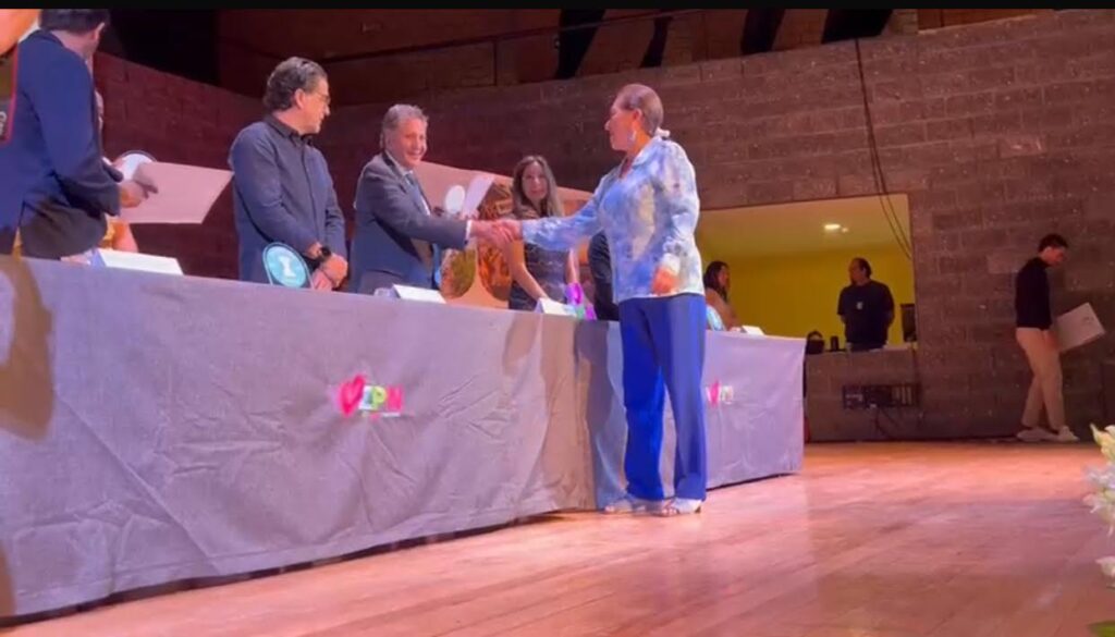 Zapopan reconoce a 137 empresas con el Distintivo I