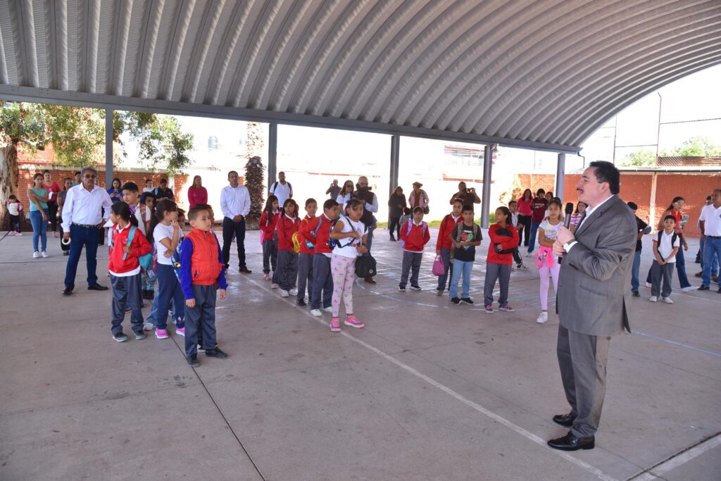 Más de mil estudiantes aprovechan Escuelas de Verano para aprender, convivir y prepararse mejor