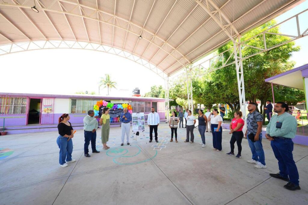 Supervisa gobernador Navarro obras en Tepic
