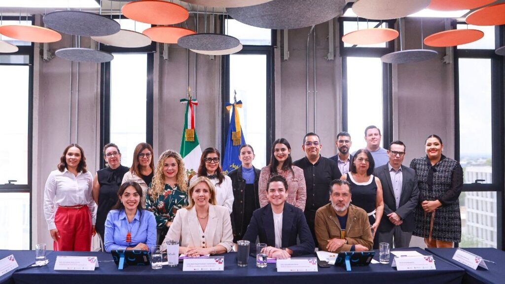 Firman SISEMH y PLAi convenio para impulsar autonomía económica de las mujeres