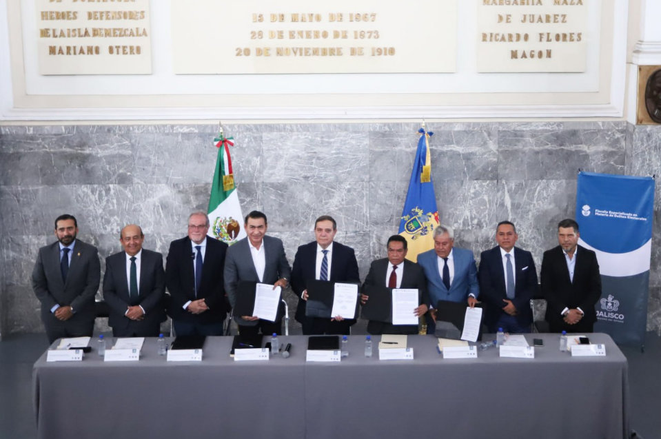Firman convenio para fortalecer la prevención y combate de delitos electorales