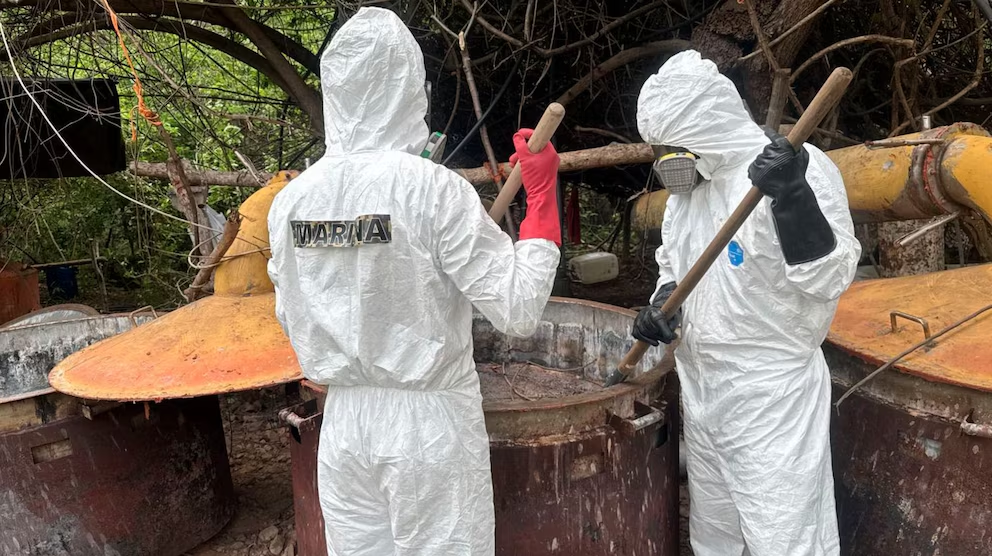Desmantelan narcolaboratorio en Culiacán con metanfetamina y precursores químicos 