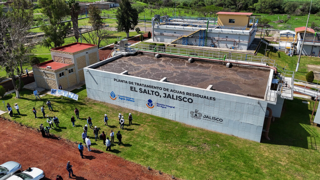 Refuerza Jalisco el saneamiento del Río Santiago