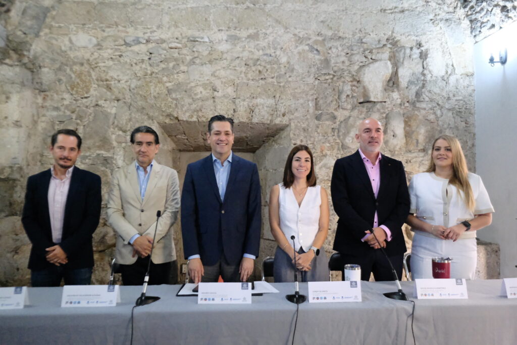Jalisco, Guadalajara y Zapopan lanzan estrategia integral para fortalecer el comercio y los servicios