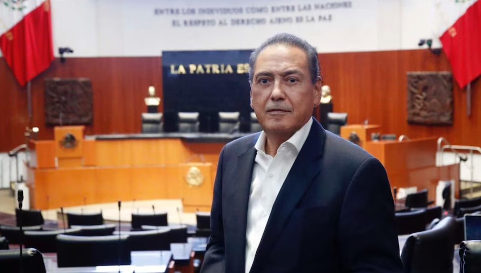 Manlio Fabio Beltrones solicita licencia indefinida en el Senado