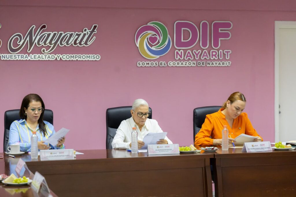 Encabeza Beatriz Estrada Segunda Sesión Ordinaria del Consejo Estatal de Adopciones