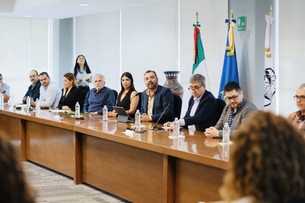 Tlajomulco instala mesa de financiamiento para Universidad Aeronáutica de la UdeG