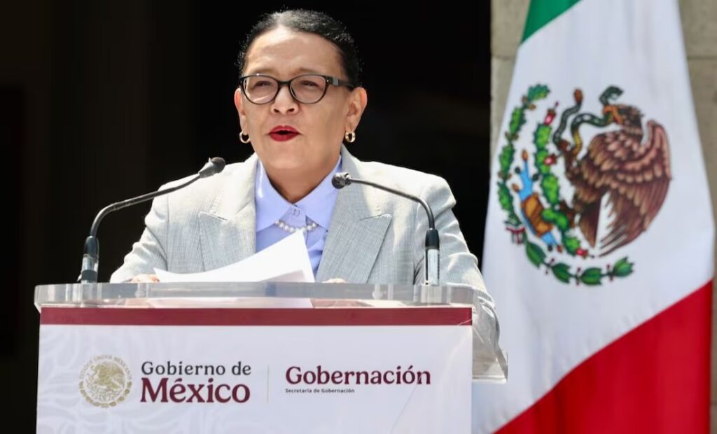 Anuncian reconocimiento a mujeres transformadoras mexicanas con izamiento de bandera