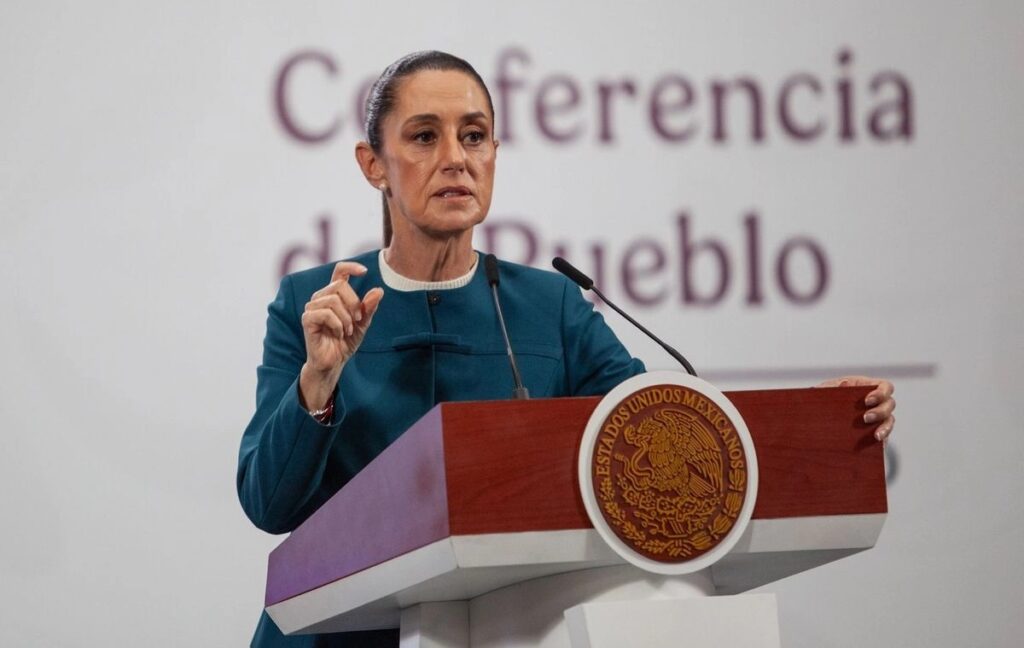 Sheinbaum reacciona a intento de borrar a Lorenzo Córdova de libro de la SEP