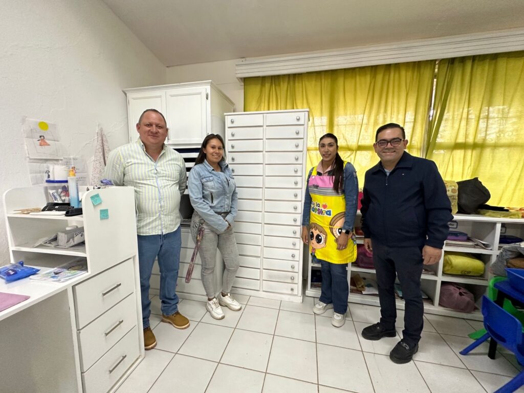 Entregan mobiliario en el Jardín de Niños “Francisco Zarco” para mejorar condiciones educativas
