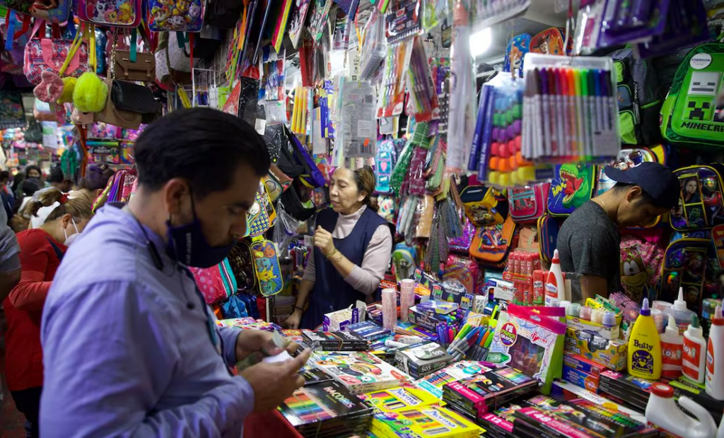 Profeco emite recomendaciones para cuidar el bolsillo en el regreso a clases