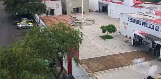 VIDEO: Se registra ataque de drones a las instalaciones de Seguridad Pública en Uriangato
