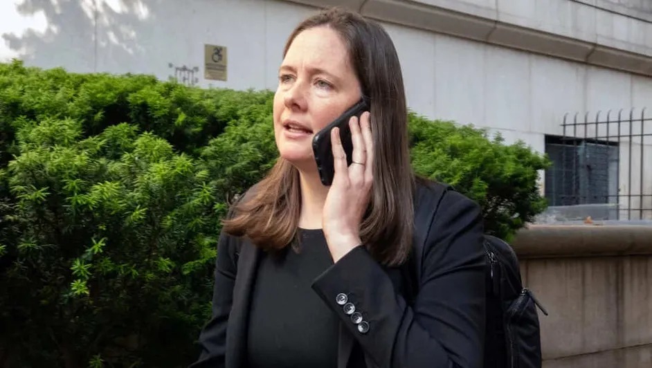 Departamento de Justicia despide a Maurene Comey, fiscal del caso Epstein