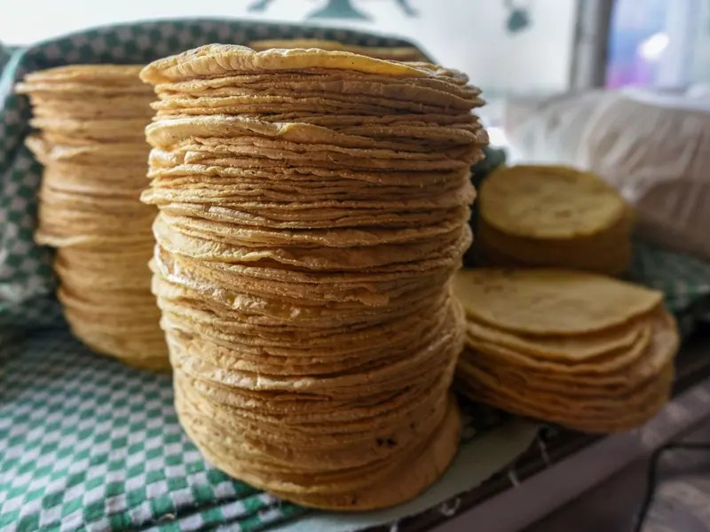 Gobierno Federal lanza acuerdo para reducir el precio de la tortilla