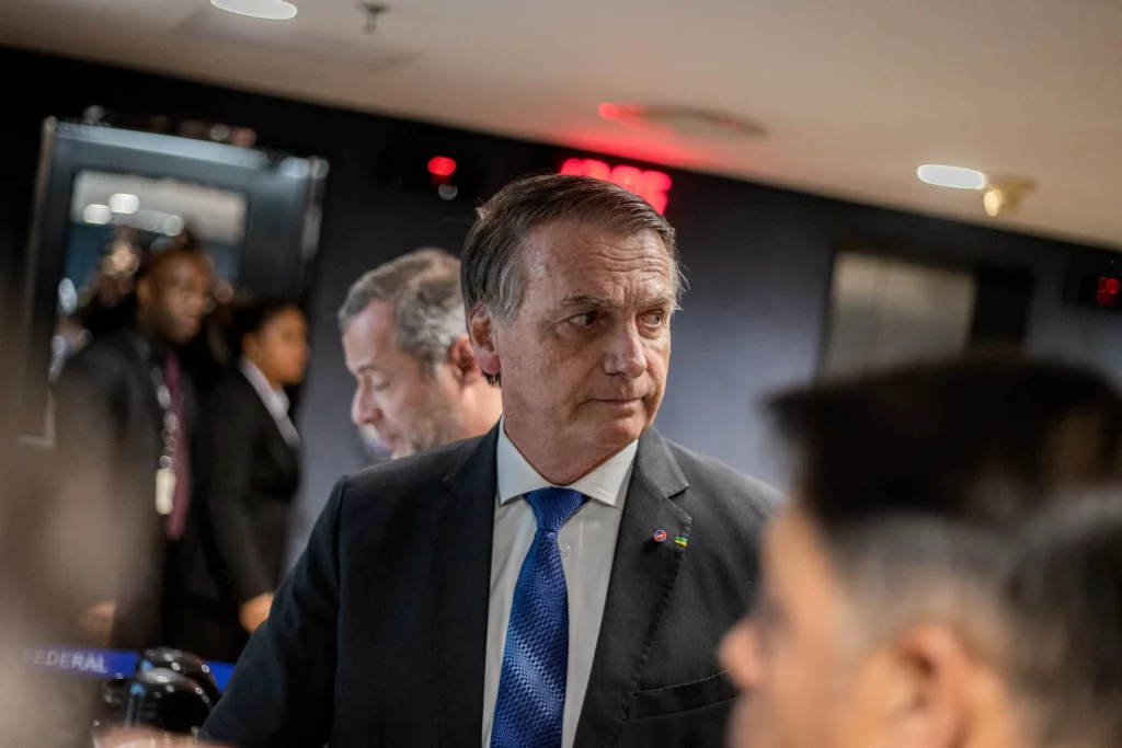 Bolsonaro podría ir a prisión por incumplir restricciones judiciales