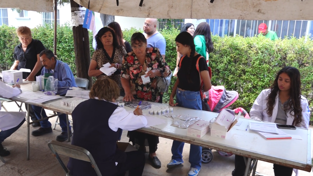Atienden más de 180 personas con exitosa en jornada de la Feria de la Salud