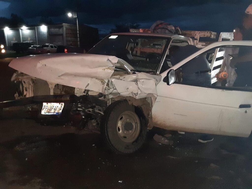 Rescatan a hombre atrapado en aparatoso accidente en el cazadero de Santiago Papasquiaro