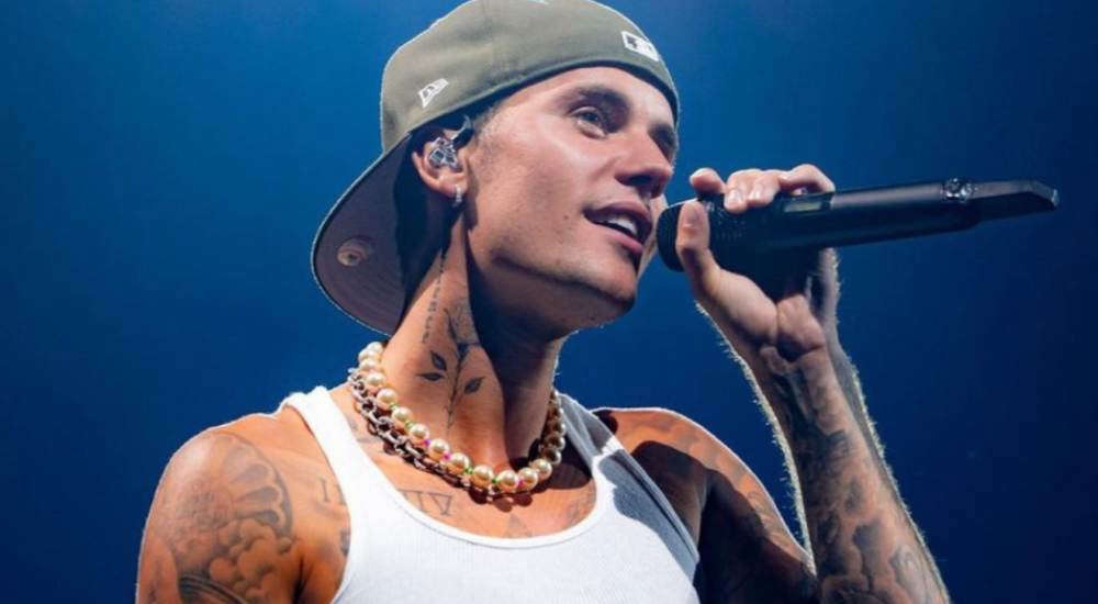 Justin Bieber lanza álbum sorpresa con 20 canciones