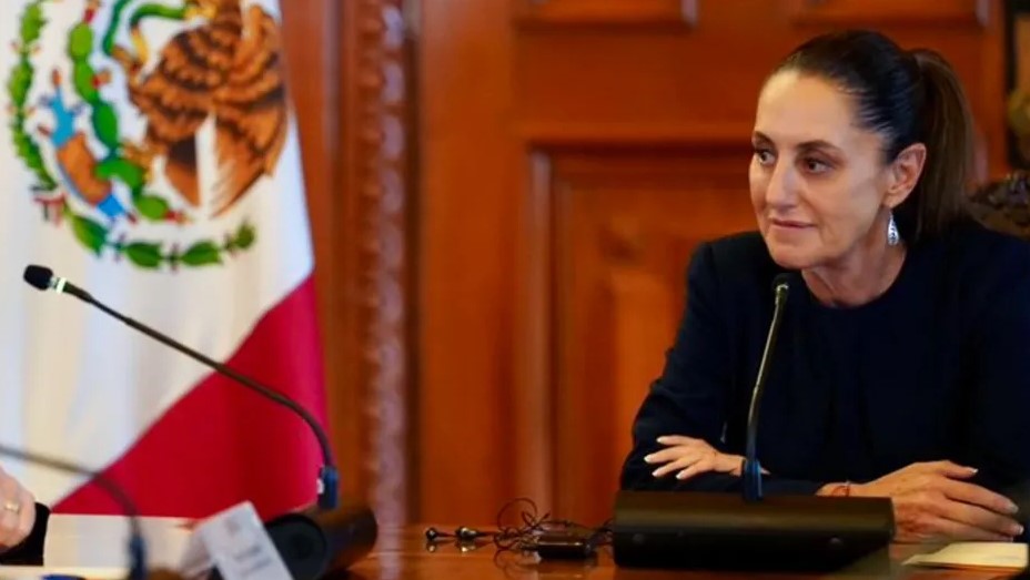Sheinbaum se reúne con congresistas de EU en Palacio Nacional