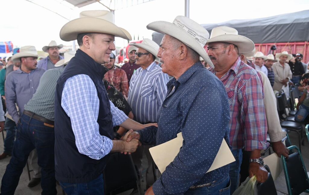Empresa agroindustrial podría instalarse en el CLID Durango; acabaría con el «coyotaje»