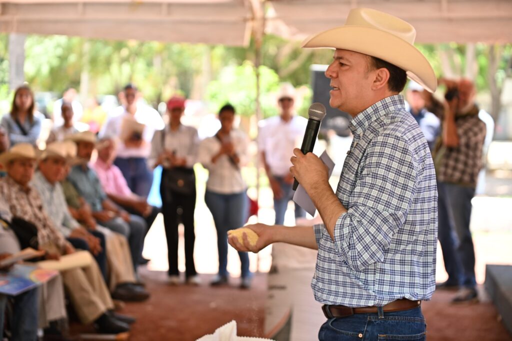 Con respaldo de Esteban y Homero, productores de Lerdo reciben semilla y suplemento a tiempo para arrancar la siembra y fortalecer la producción rural