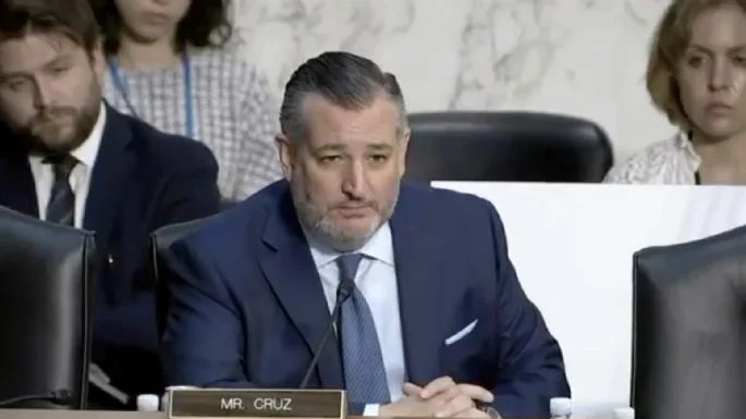 Ted Cruz advierte sobre la amenaza de drones operados por cárteles en la frontera sur