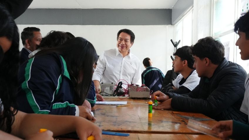 Mario Delgado reconoce a estudiantes del Conalep y fortalece educación técnica