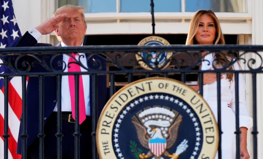 Trump celebra el 4 de julio con la firma de ley fiscal