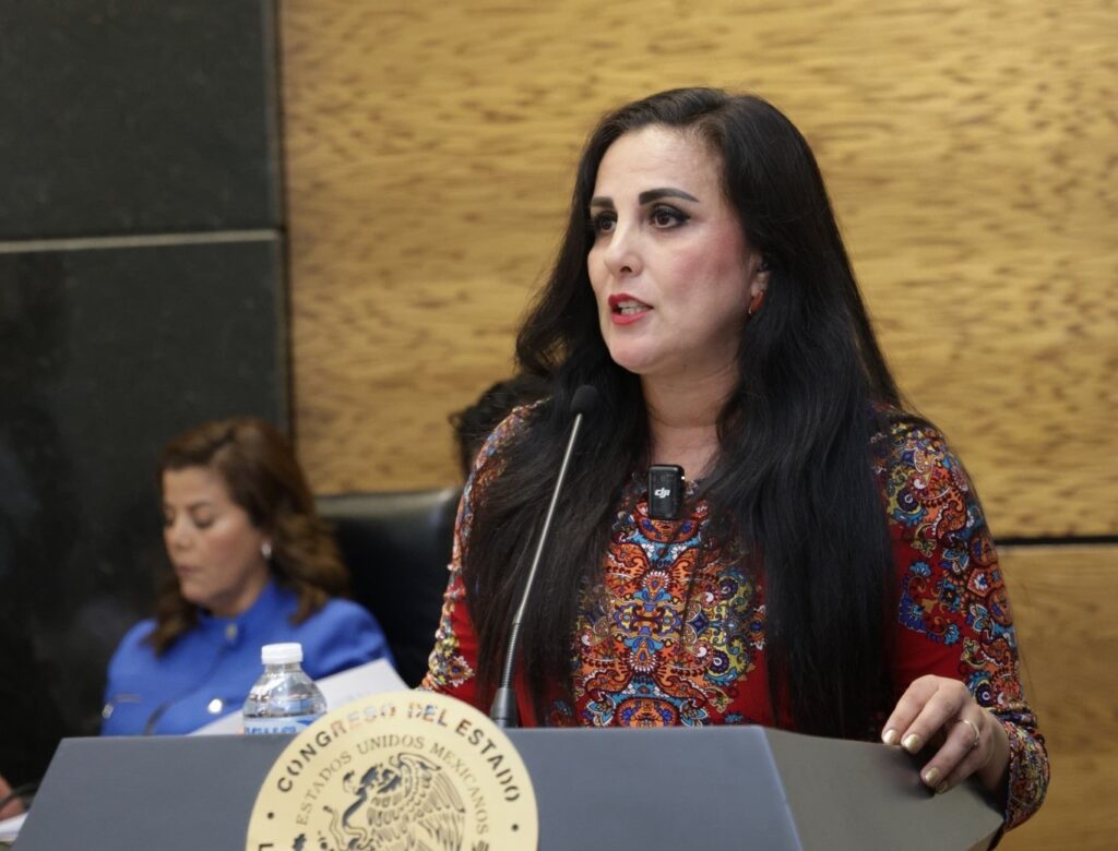 Morena propone prohibir celulares en casillas para evitar compra de votos vía QR