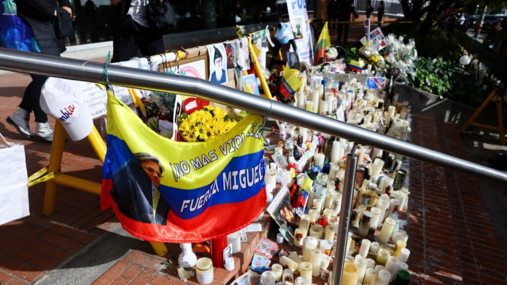 Interpol emite ficha roja para detener a implicado en atentado contra Miguel Uribe