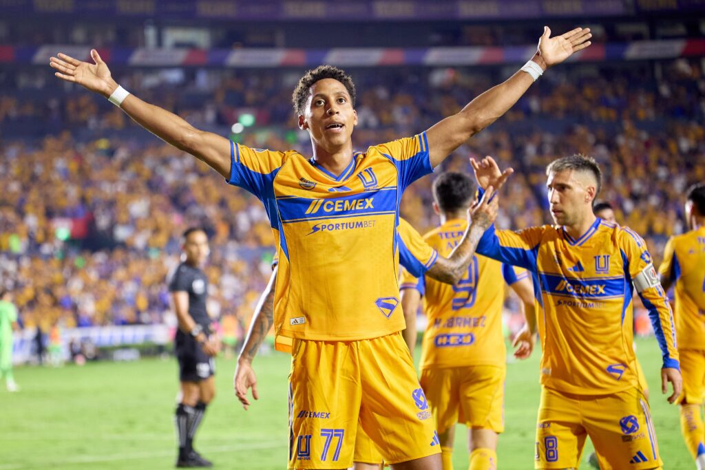 Correa debuta, Gignac vuelve y Tigres gana.