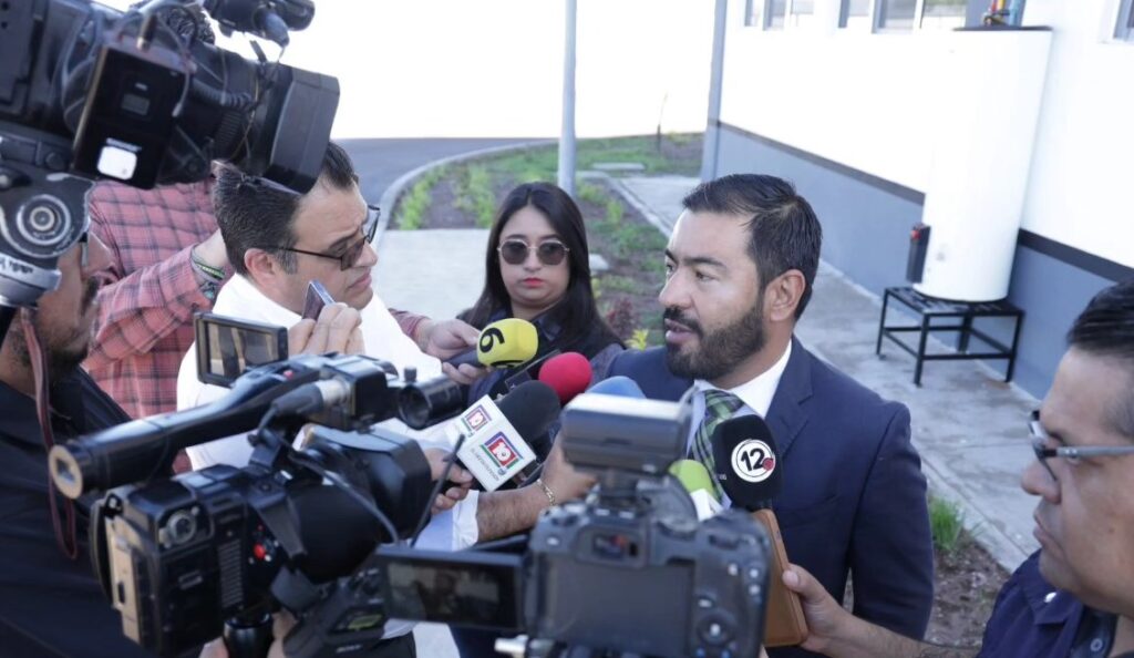 Ley Dignidad beneficiaría a migrantes de Durango: Héctor Herrera