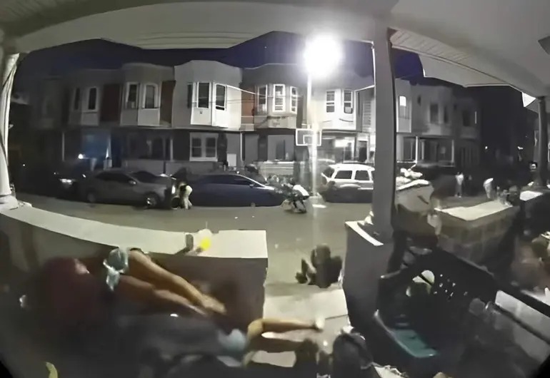 Tiroteo masivo en Filadelfia deja 3 muertos y 9 heridos