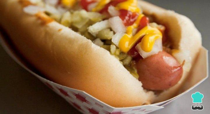 Mujer muere al atragantarse con un hot dog