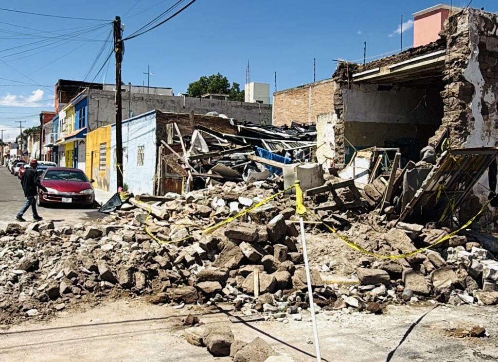 Lluvias dejan sin vivienda a Martín y su familia; pide apoyo ciudadano