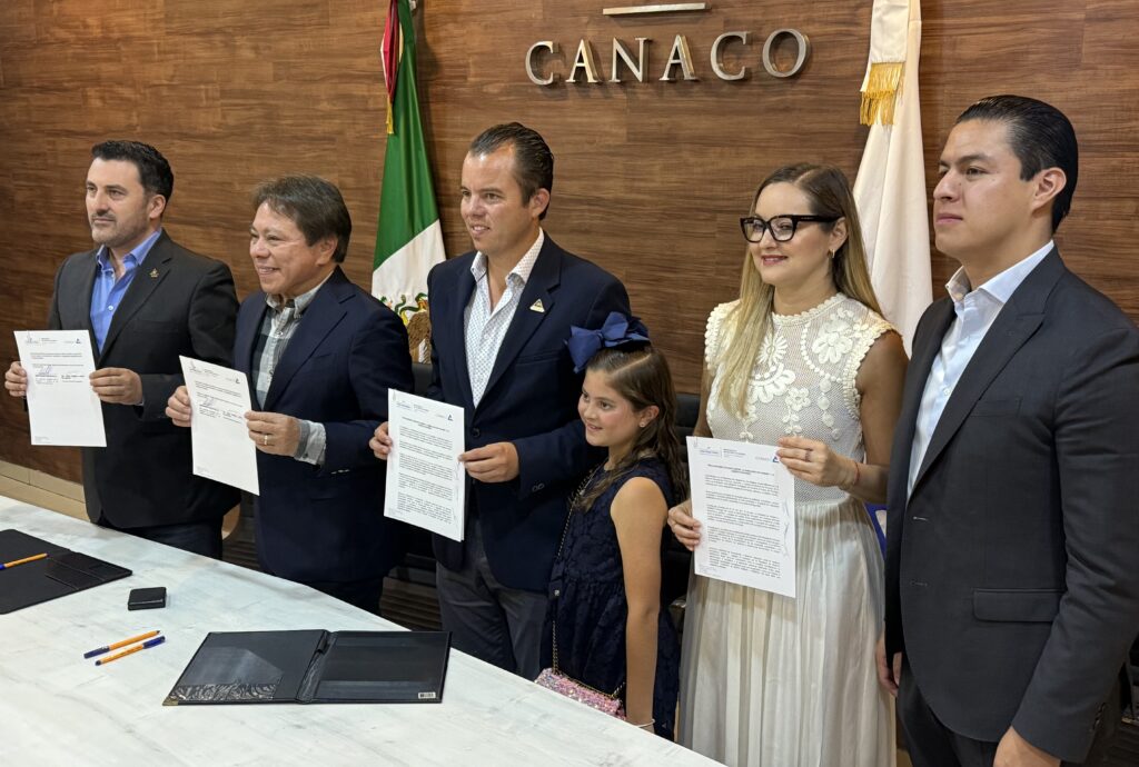 CANACO Durango fortalece lazos con Panamá, firman acuerdo de unidad