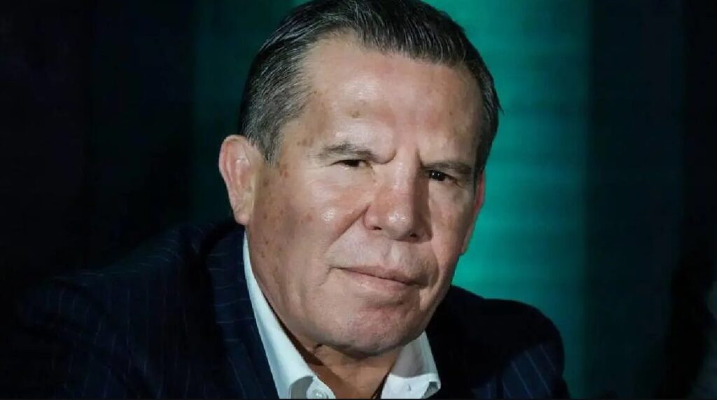 Julio César Chávez desconoce amparos de su hijo y confía en que se aclarará su situación